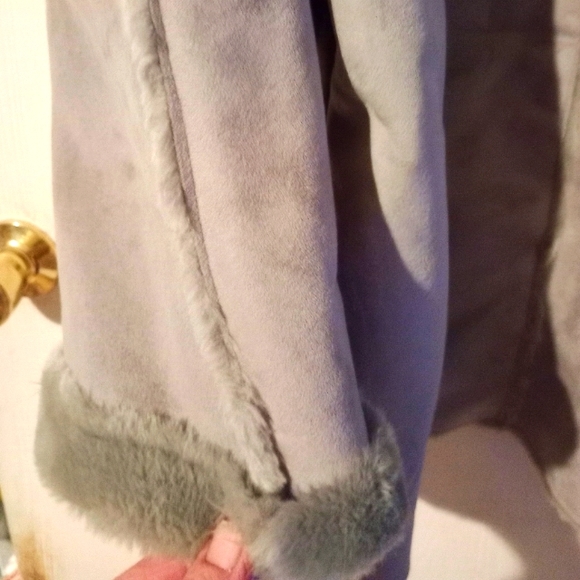 NWT Faux leather Coat w Faux Fur Lining sz.20w Light Gray - Picture 12 of 16